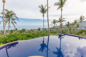 Seaview Paradise Beach & Mountain Villas