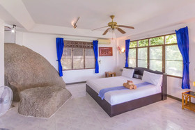 Seaview Paradise Beach & Mountain Villas