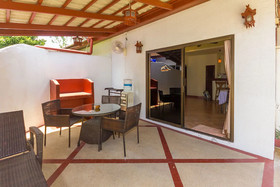 Seaview Paradise Beach & Mountain Villas