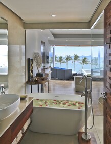 The Privilege Hotel Ezra Beach Club