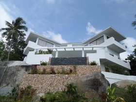 Tropical Sea View Residence