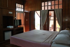 Utopia Resort