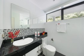 Villa Dove