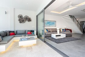 Villa Palm Vista - Luxury, Private Pool Villa