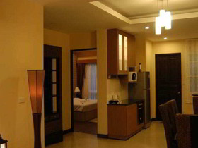 Whispering Palms Suite