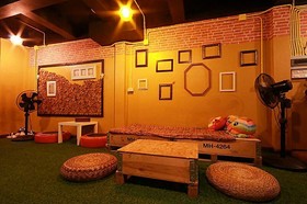 Baan Chalok Hostel