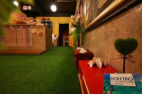 Baan Chalok Hostel