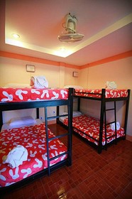 Baan Chalok Hostel