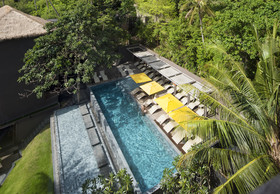 The Beach Club Haad Tien