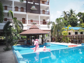 Pranee Amata Hotel