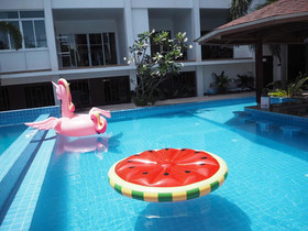 Pranee Amata Hotel