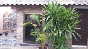 Sairee Center Guesthouse