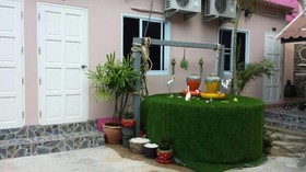Sairee Center Guesthouse