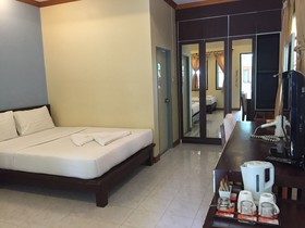 Sairee Hut Resort Koh Tao