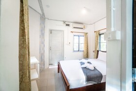 Slumber Party Beach Koh Tao