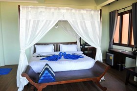 The Beach Club Resort, Koh Tao