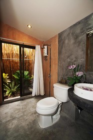 B52 Beach Resort