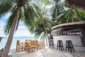 B52 Beach Resort