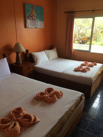Baan Talay Guesthouse & Dormitory