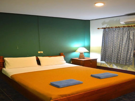 Baan Talay Guesthouse & Dormitory