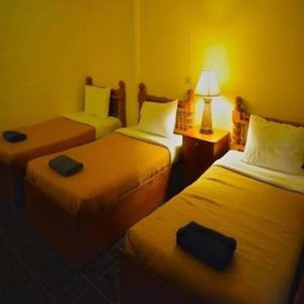 Baan Talay Guesthouse & Dormitory