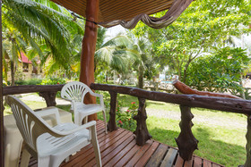 Bottle Beach 1 Resort