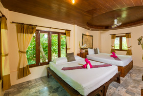 Bottle Beach 1 Resort