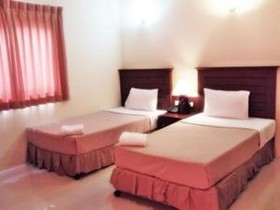 Drop In Club Resort & Spa