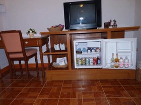 Drop In Club Resort & Spa