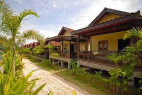 Haad Yao Bungalows