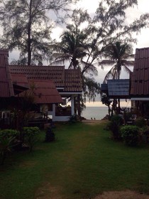 Hut Sun Bungalow