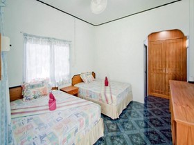 Nice Beach Bungalow