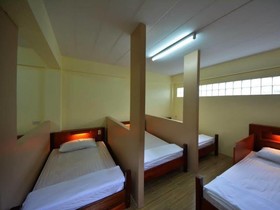Phangan Barsay Hostel