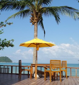 Pingchan Beachfront Resort