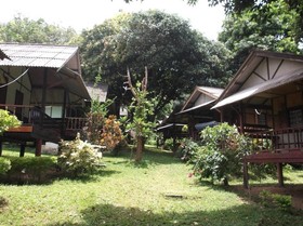Pooltrap Village Bungalow