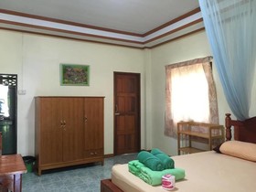 Sandee Bungalows