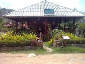 Sea Salad Resort