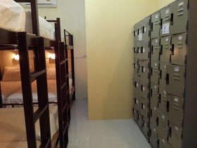Seventeen Hostel