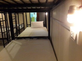 Seventeen Hostel
