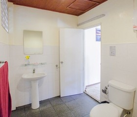 Shiralea Backpackers Resort