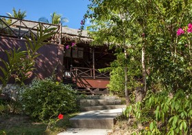 Shiralea Backpackers Resort