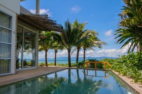 Summer Luxury Beach Resort