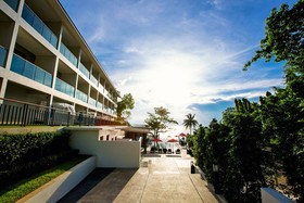 Sunset Beach Club Hotel & Spa