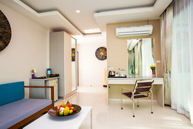 Sunset Beach Club Hotel & Spa