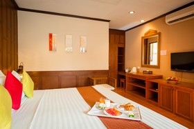 Sunset Beach Club Hotel & Spa