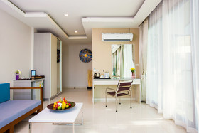Sunset Beach Club Hotel & Spa