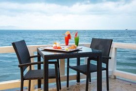 Sunset Beach Club Hotel & Spa