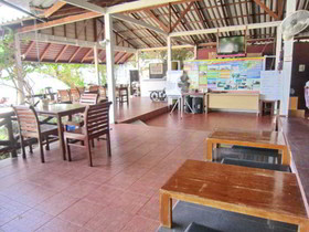 Thaniza Beachfront Resort