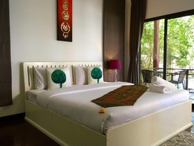 West Coast Beach Resort