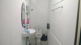 Wild & Wandering Hostel